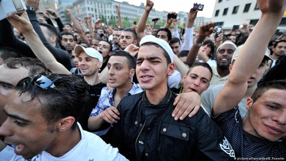 Заплаха за България: Как чужди влияния радикализират децата ни