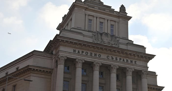 Държавата защити студентите: Стипендии само за редовно обучение в държавна поръчка